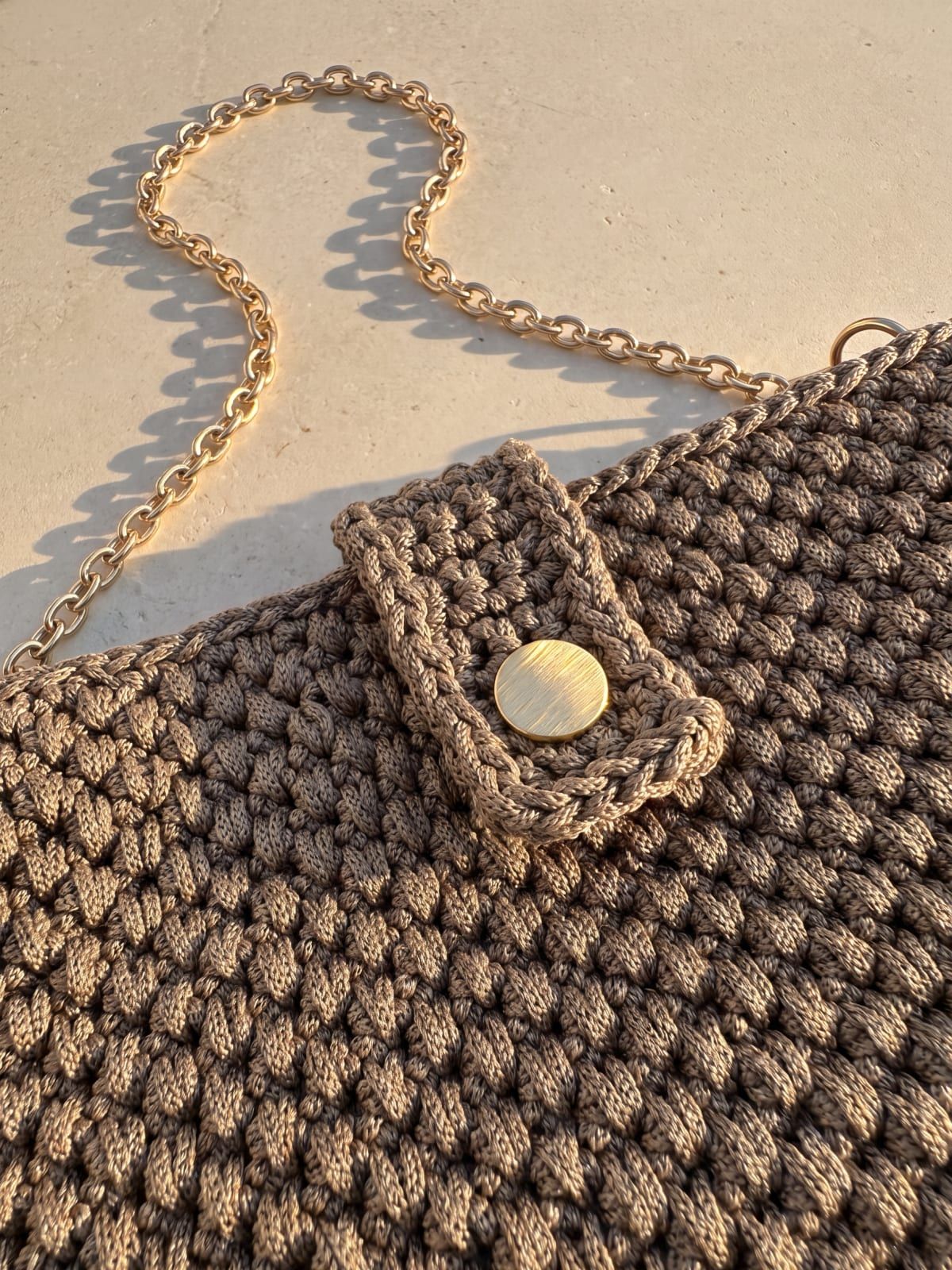 PERLA in khaki, up close